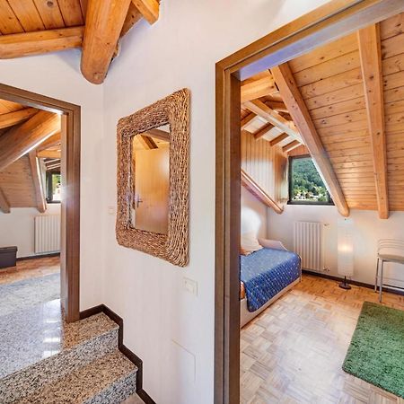 Mansarda Fra Monte E Lago Apartment Esino Lario Bagian luar foto